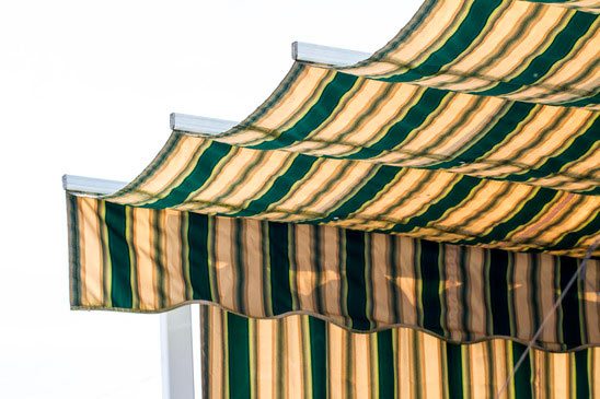 retractable shade cloth