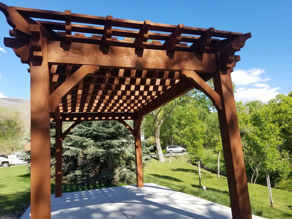 full wrap roof pergola